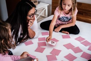 „Pexeso, které děti naučí trpělivosti“ Zaměřeno na klasickou hru a rozvoj dovedností. Hraní pexesa je skvělá zábava – ale...